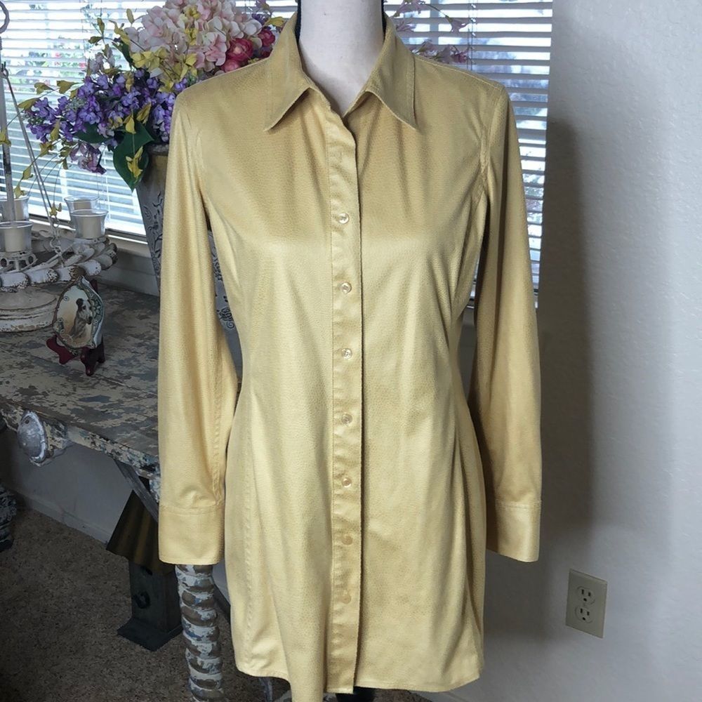 Elegant Gold Women's Button-Up Shirt